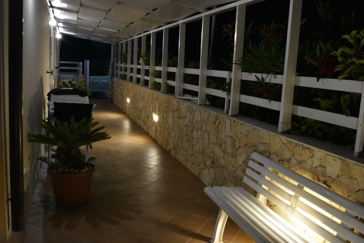 A Casa Di Vera Punta Secca Exterior photo